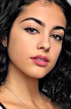 / Malu Trevejo