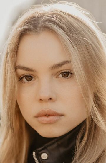 Леа Зои Восс / Lea Zoë Voss