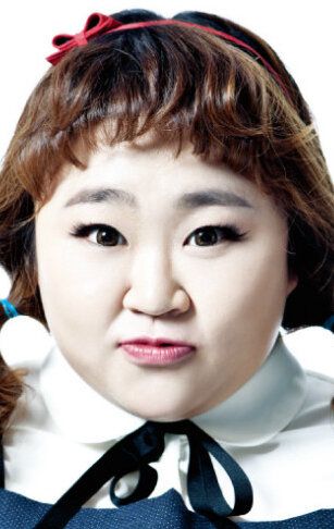 Хон Юн-хва / Hong Yoon-hwa