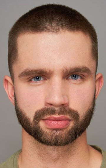 Владислав Иванов / 