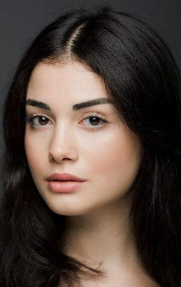 Озге Ягыз / Özge Yagiz
