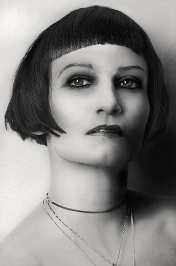Мона Мур / Mona Mur