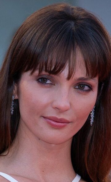 / Annabelle Belmondo