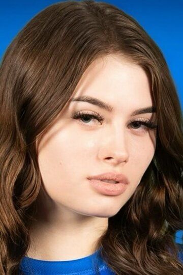 / Ava Westcott