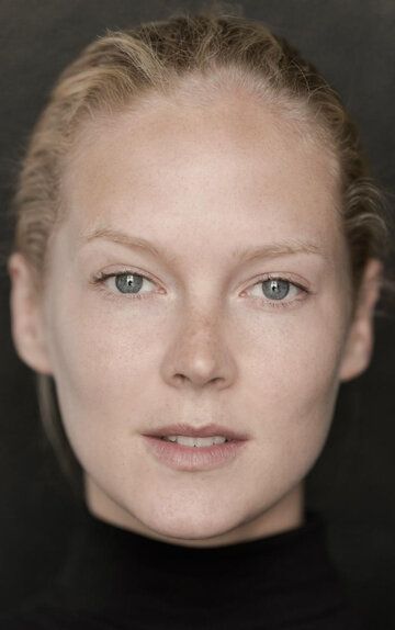  / Rosy McEwen