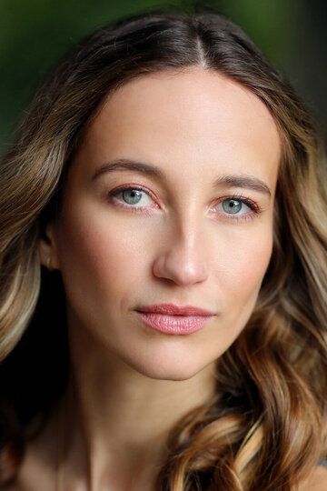 / India Shaw-Smith