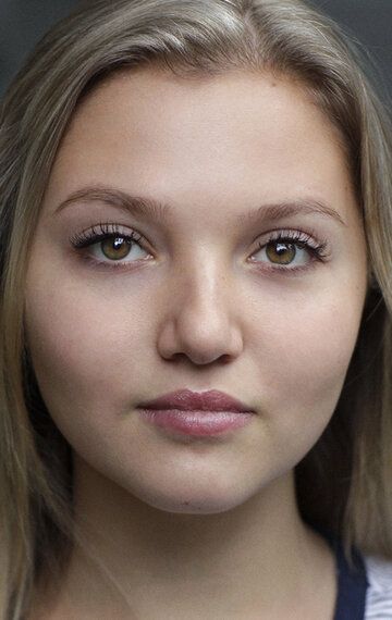 Миа Маккенна-Брюс / Mia McKenna-Bruce
