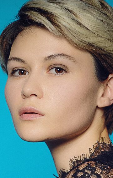 Амина Казачкова / 