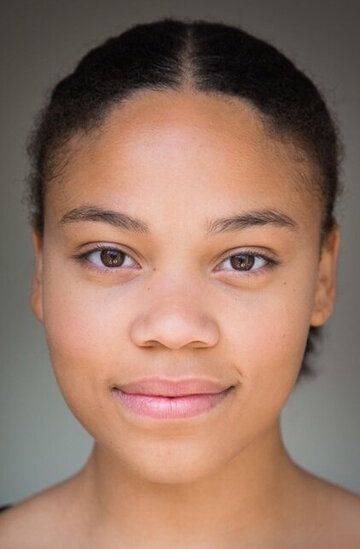  / Olenka Ilunga