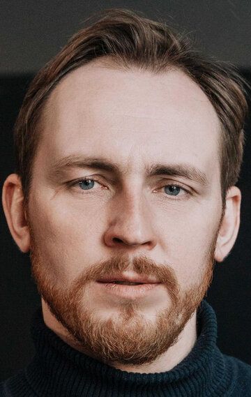 Дмитрий Гарнов / 