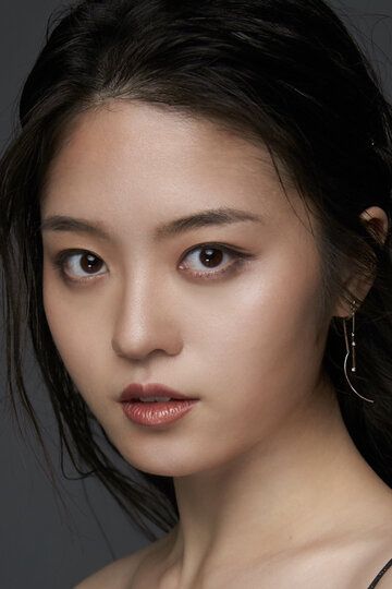 / Luna Bai