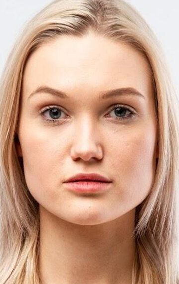 Анна Серпенева / 