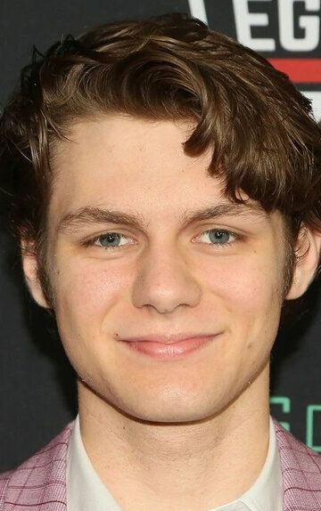 Тай Симпкинс / Ty Simpkins