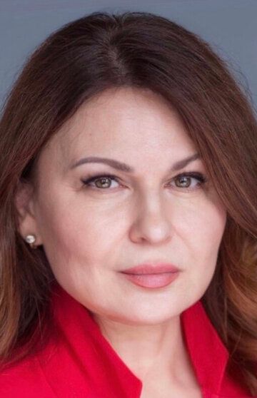 Лана Долева / 