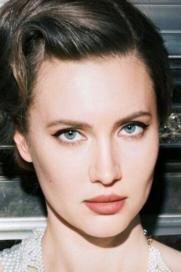 Анна Мельникова / 
