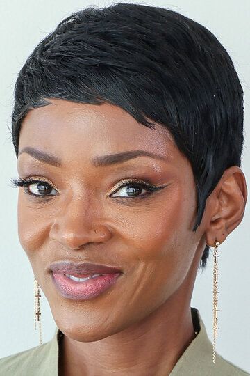 Кэролайн Чикези / Caroline Chikezie
