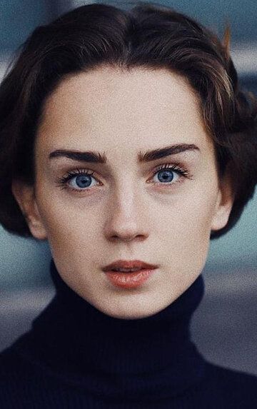 Анна Котова / 