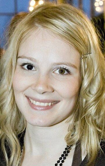 Памела Тола / Pamela Tola