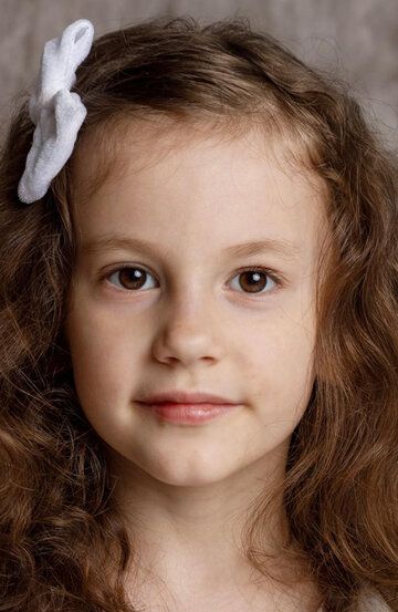 Алиса Смирнова / 