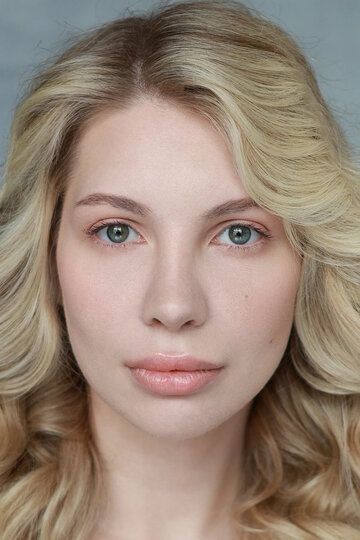 Елена Манакова / 