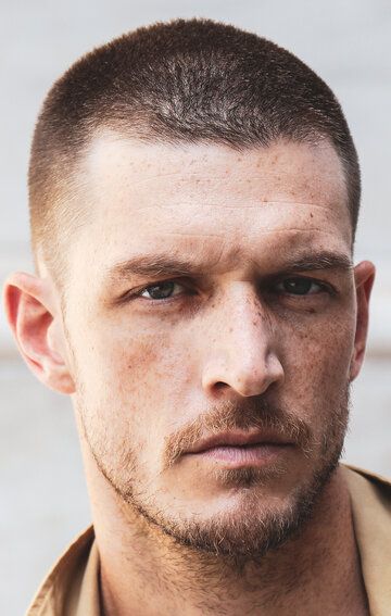  / Logan Macrae