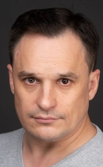 Валентин Николаев / 