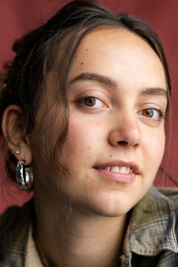  / Maeve Courtier-Lilley
