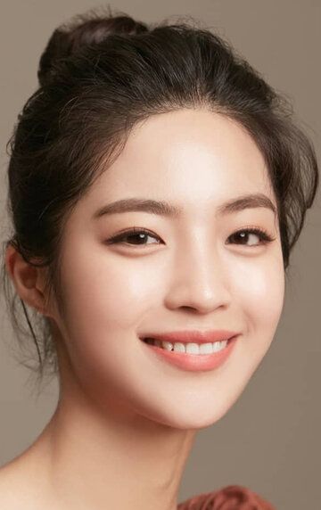 Мин Чхэ-ын / Min Chae-eun