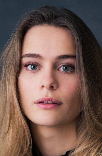  / Louisa Binder
