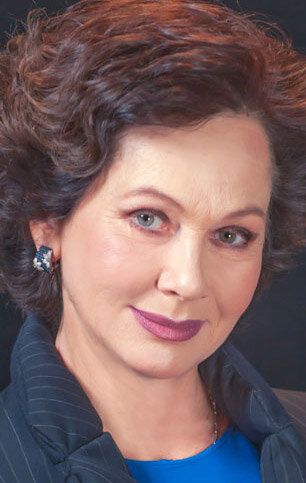 Людмила Титова /