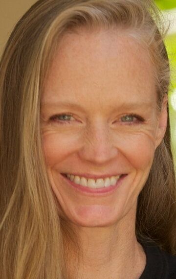 Сьюзи Эймис / Suzy Amis