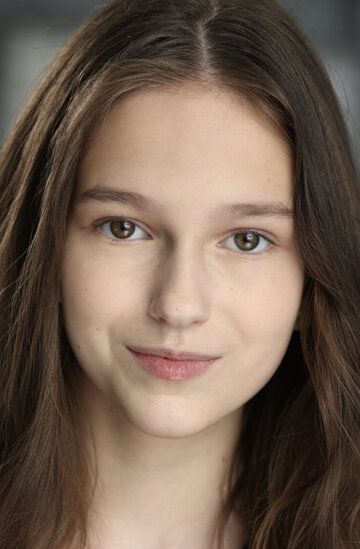  / Elizabeth Kaluev