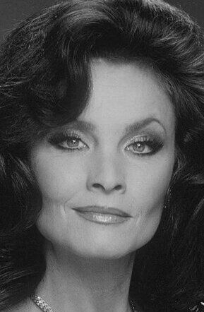 Мерри Кэрролл / Kate O'Mara