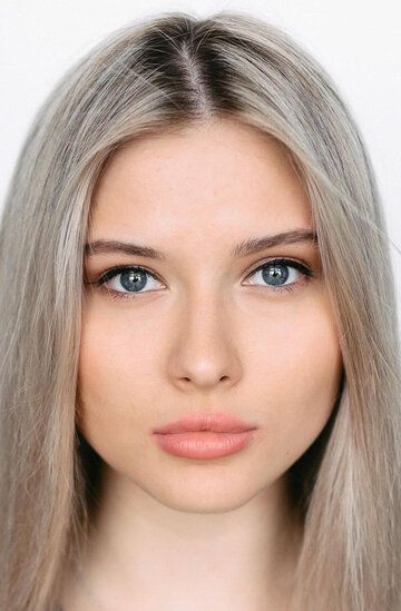 Полина Шенаева / 