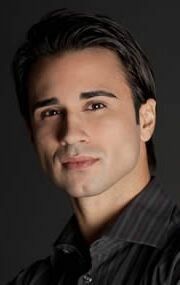 Шеньер Хундал / Chenier Hundal