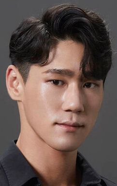 Ли Юн-хван / Lee Yoon-hwan