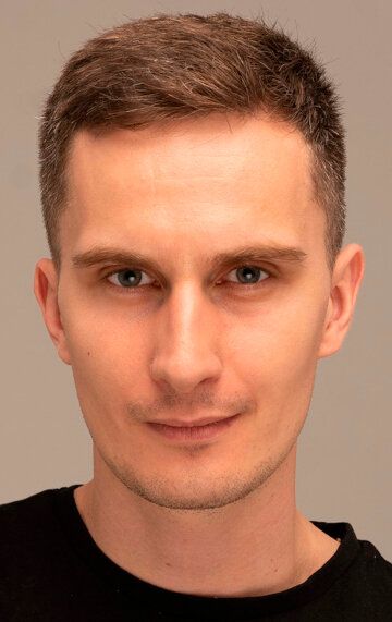 Роман Мамонтов / 