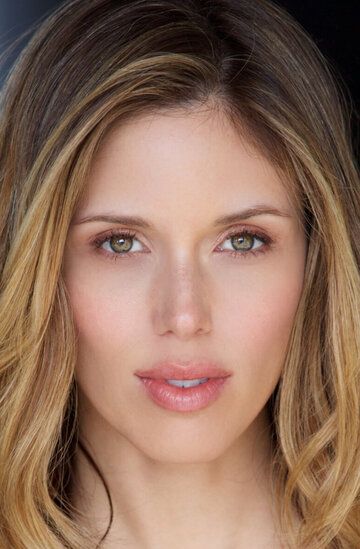Кайла Юэлл / Kayla Ewell
