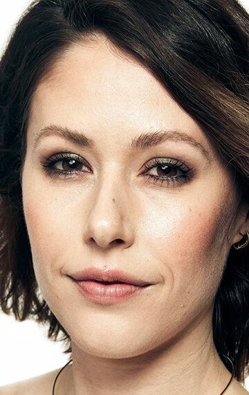 Аманда Крю / Amanda Crew