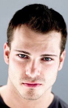 Шон Робертс / Shawn Roberts