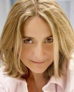 Эмма Кеннеди / Emma Kennedy