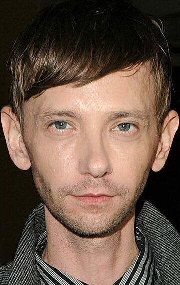 Ди Джей Куоллс / DJ Qualls